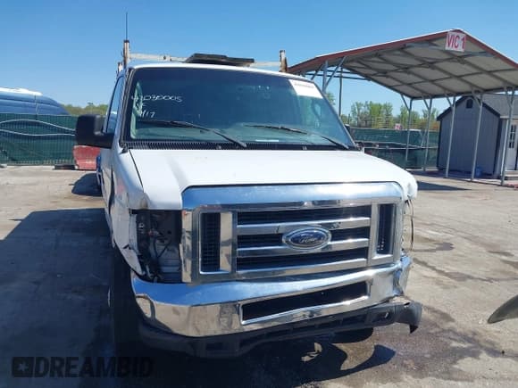 ✅ 2013 Ford Econoline Cargo Commercial • VIN: 1FTNS2EL2DDA60813 • Lot: 42030005. Wystawiony na IAAI z przebiegiem 216 536 mil. Bezpłatny archiwum sprzedaży aukcyjnych z USA i szczegółowy raport historii pojazdu na DreamBid. Zdjęcie 13.