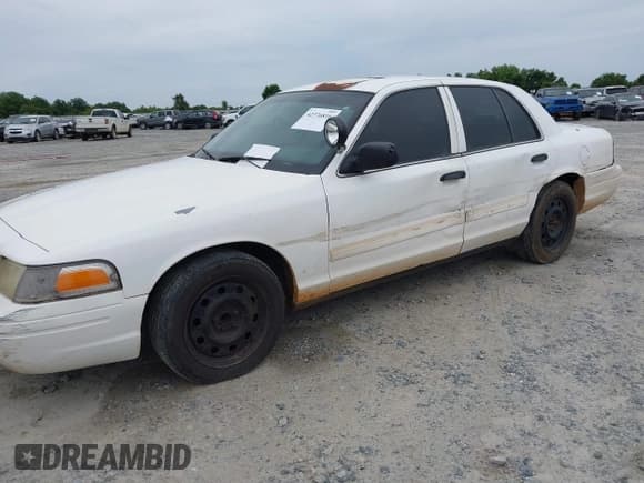 ✅ 2009 Ford Police Interceptor • VIN: 2FAHP71V39X147936 • Lot: 42376816. Listed on IAAI with 184,182 mi. Free auction sales archive from the USA and detailed vehicle history report at DreamBid. Image 6.