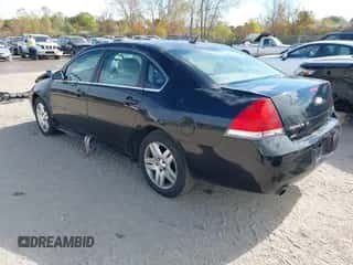 2014 Chevrolet Impala LT z VIN 2G1WB5E38E1155470, wystawiony jako IAAI lot #43487516 z przebiegiem 66 982 mil mil oraz . Historia ofert i sprzedaży dostępna na DreamBid. Obrazek 3.