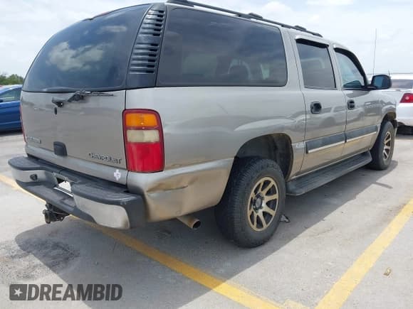 ✅ 2003 Chevrolet Suburban LS • VIN: 3GNEC16Z93G291596 • Лот: 42635227. Опубликован ранее на IAAI с пробегом 198 645 миль. Бесплатный доступ к архиву аукционных продаж из США и подробный отчёт об истории автомобиля на DreamBid. Изображение 4.