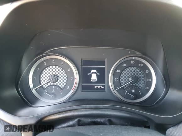 2019 Hyundai Veloster Premium z VIN KMHTG6AF4KU018376, wystawiony jako Copart lot #42489705 z przebiegiem 87 399 mil mil oraz Czysty tytuł • Clean title. Historia ofert i sprzedaży dostępna na DreamBid. Obrazek 9.