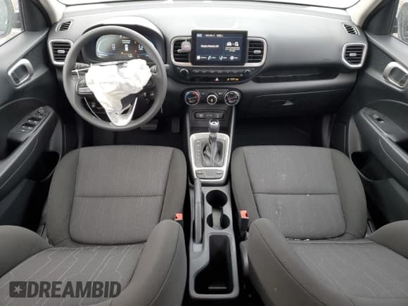 ✅ 2024 Hyundai Venue Essential • VIN: KMHRB8A32RU340048 • Lot: 79836874. Listed on Copart with 1,026 mi. Free auction sales archive from the USA and detailed vehicle history report at DreamBid. Image 8.