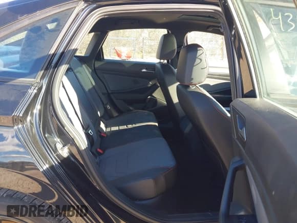 ✅ 2025 Volkswagen Jetta Autobahn • VIN: 3VW2T7BU6SM015818 • Lot: 43569881. Listed on IAAI with 9,752 mi. Free auction sales archive from the USA and detailed vehicle history report at DreamBid. Image 8.