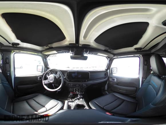 ✅ 2024 Jeep Wrangler Rubicon X • VIN: 1C4RJXR63RW145936 • Lot: 42562942. Listed on IAAI with 9,465 mi. Free auction sales archive from the USA and detailed vehicle history report at DreamBid. Image 18.