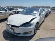 ✅ 2017 Tesla Model S 100D • VIN: 5YJSA1E20HF232570 • Lot: 42037409. Wystawiony na IAAI z przebiegiem 68 957 mil. Bezpłatny archiwum sprzedaży aukcyjnych z USA i szczegółowy raport historii pojazdu na DreamBid. Zdjęcie 17.