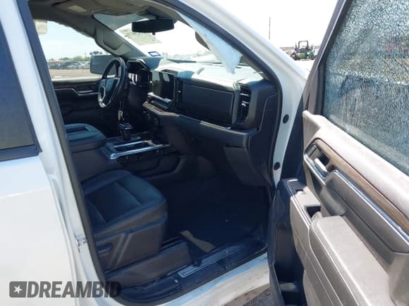 ✅ 2022 Chevrolet Silverado 1500 LT • VIN: 3GCUDDET3NG587586 • Lot: 43325073. Listed on IAAI with 58,797 mi. Free auction sales archive from the USA and detailed vehicle history report at DreamBid. Image 5.