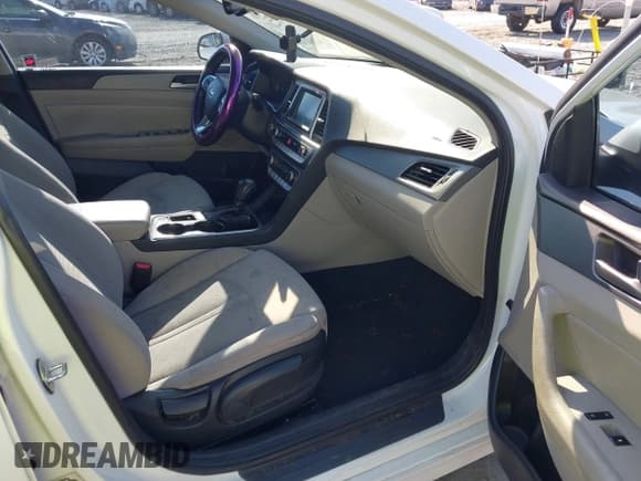 ✅ 2018 Hyundai Sonata SEL • VIN: 5NPE34AF0JH627356 • Lot: 43206201. Listed on IAAI with 128,773 mi. Free auction sales archive from the USA and detailed vehicle history report at DreamBid. Image 5.