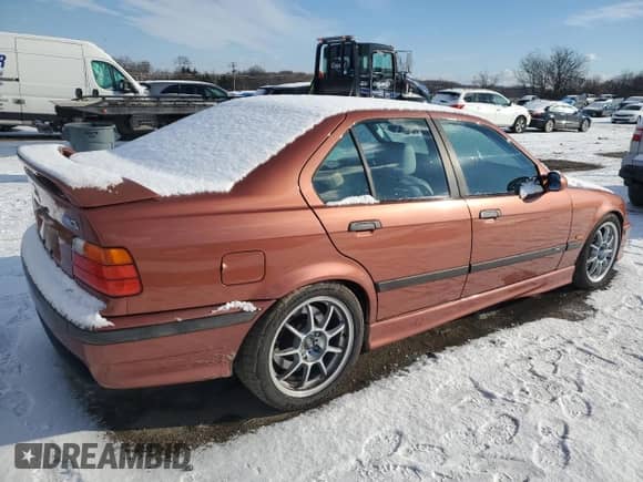 1997 BMW 3 Series M3s z VIN WBSCD9329VEE06884, wystawiony jako Copart lot #89144195 z przebiegiem 168 494 mil mil oraz Czysty tytuł • Clean title. Historia ofert i sprzedaży dostępna na DreamBid. Obrazek 3.