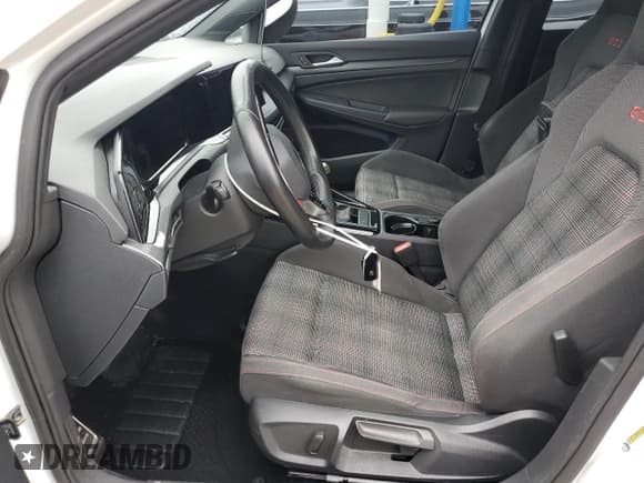 ✅ 2023 Volkswagen Golf GTI Autobahn • VIN: WVW6A7CD2PW141092 • Lot: 90454645. Wystawiony na Copart z przebiegiem 53 789 mil. Bezpłatny archiwum sprzedaży aukcyjnych z USA i szczegółowy raport historii pojazdu na DreamBid. Zdjęcie 7.