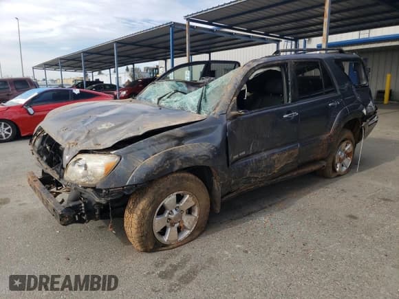 ✅ 2007 Toyota 4Runner SR5 • VIN: JTEBU14R070107955 • Lot: 92075745. Wystawiony na Copart z przebiegiem 150 984 mil. Bezpłatny archiwum sprzedaży aukcyjnych z USA i szczegółowy raport historii pojazdu na DreamBid. Zdjęcie 1.