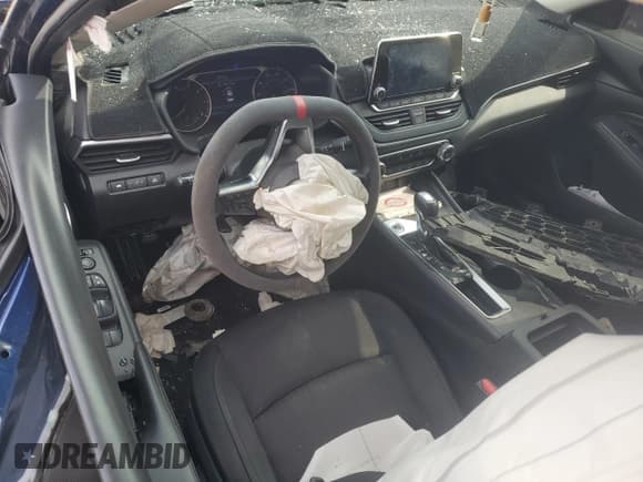 ✅ 2019 Nissan Altima S • VIN: 1N4BL4BV5KC236425 • Лот: 71208025. Опубликован ранее на Copart с пробегом 103 134 миль. Бесплатный доступ к архиву аукционных продаж из США и подробный отчёт об истории автомобиля на DreamBid. Изображение 8.