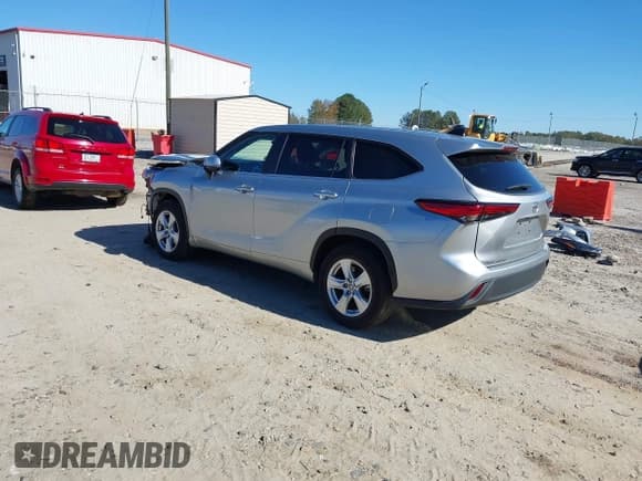 ✅ 2023 Toyota Highlander XLE • VIN: 5TDKDRAHXPS501958 • Лот: 43512678. Опубликован ранее на IAAI с пробегом 41 232 миль. Бесплатный доступ к архиву аукционных продаж из США и подробный отчёт об истории автомобиля на DreamBid. Изображение 3.
