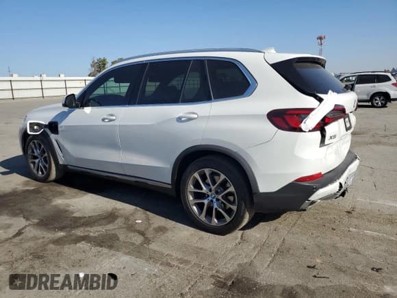 ✅ 2023 BMW X5 xDrive45e • VIN: 5UXTA6C04P9N61136 • Lot: 69012115. Wystawiony na Copart z przebiegiem 67 621 mil. Bezpłatny archiwum sprzedaży aukcyjnych z USA i szczegółowy raport historii pojazdu na DreamBid. Zdjęcie 2.