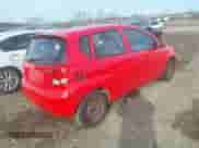 2004 Chevrolet Aveo LS z VIN KL1TJ62654B218838, wystawiony jako IAAI lot #41496237 z przebiegiem 174 217 mil mil oraz . Historia ofert i sprzedaży dostępna na DreamBid. Obrazek 4.