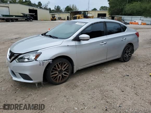 2017 Nissan Sentra SR with VIN 3N1AB7AP0HY340496, listed as a Copart auction lot 81978535 with 322,252 mi miles and Clean title. Bid and sale history available at DreamBid. Image 1.