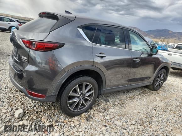 ✅ 2017 Mazda CX-5 Grand Touring • VIN: JM3KFBDL5H0104798 • Lot: 84522865. Listed on Copart with 138,522 mi. Free auction sales archive from the USA and detailed vehicle history report at DreamBid. Image 3.