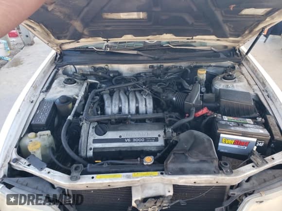 ✅ 1998 Nissan Maxima GXE • VIN: JN1CA21D3WT519528 • Lot: 76806824. Wystawiony na Copart z przebiegiem Nie podano. Bezpłatny archiwum sprzedaży aukcyjnych z USA i szczegółowy raport historii pojazdu na DreamBid. Zdjęcie 11.