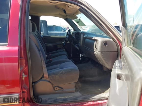 ✅ 2004 Chevrolet Silverado 2500HD LS • VIN: 1GCHC23U64F180253 • Лот: 42387141. Опубликован ранее на IAAI с пробегом 124 139 миль. Бесплатный доступ к архиву аукционных продаж из США и подробный отчёт об истории автомобиля на DreamBid. Изображение 5.