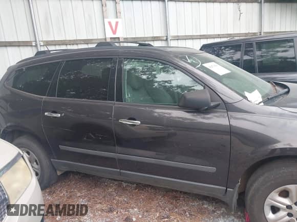 2017 Chevrolet Traverse LS с VIN 1GNKVFKD6HJ201654, выставлен на аукционе IAAI как лот 43104251 с пробегом 109 974 миль миль и . История ставок и продаж доступна на DreamBid. Изображение 13.