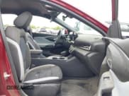 ✅ 2024 Buick Envista Preferred • VIN: KL47LAE24RB219819 • Lot: 43023832. Wystawiony na IAAI z przebiegiem Nie podano. Bezpłatny archiwum sprzedaży aukcyjnych z USA i szczegółowy raport historii pojazdu na DreamBid. Zdjęcie 5.