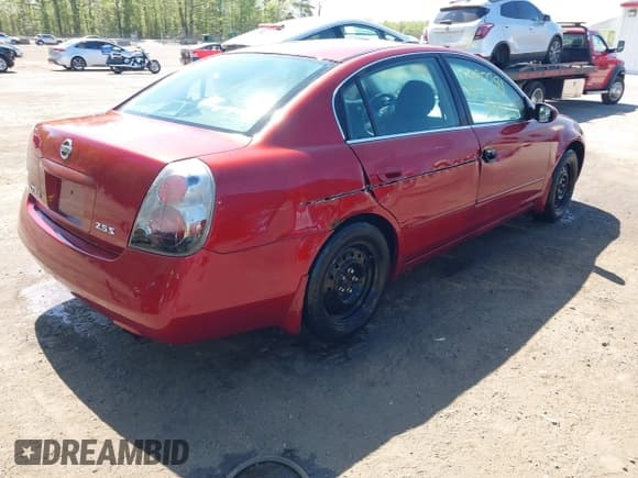 ✅ 2005 Nissan Altima SL • VIN: 1N4AL11D15C270871 • Lot: 42097781. Listed on IAAI with 154,011 mi. Free auction sales archive from the USA and detailed vehicle history report at DreamBid. Image 4.