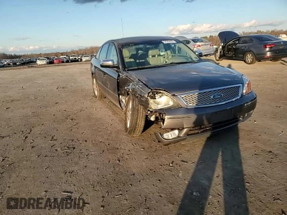 ✅ 2005 Ford Five Hundred Limited • VIN: 1FAHP28115G171237 • Lot: 94583435. Listed on Copart with 126,965 mi. Free auction sales archive from the USA and detailed vehicle history report at DreamBid. Image 13.