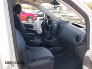 ✅ 2020 Mercedes-Benz Metris Cargo • VIN: WD3PG2EA3L3651675 • Lot: 42270710. Wystawiony na IAAI z przebiegiem 87 882 mil. Bezpłatny archiwum sprzedaży aukcyjnych z USA i szczegółowy raport historii pojazdu na DreamBid. Zdjęcie 5.