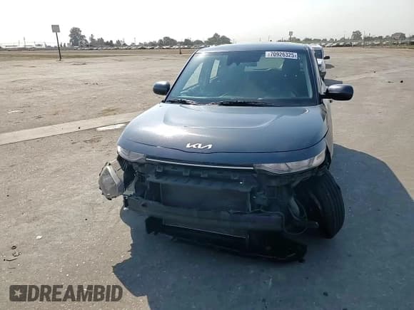 ✅ 2022 Kia Soul LX • VIN: KNDJ23AUXN7826161 • Lot: 70926325. Wystawiony na Copart z przebiegiem 91 604 mil. Bezpłatny archiwum sprzedaży aukcyjnych z USA i szczegółowy raport historii pojazdu na DreamBid. Zdjęcie 14.