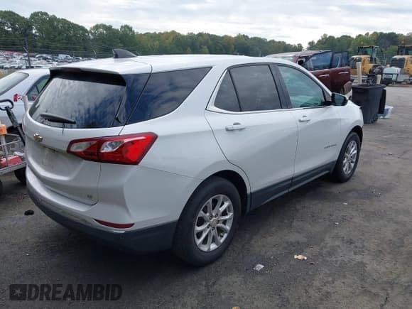 ✅ 2020 Chevrolet Equinox LT • VIN: 3GNAXKEV4LS645657 • Lot: 43399695. Wystawiony na IAAI z przebiegiem 76 636 mil. Bezpłatny archiwum sprzedaży aukcyjnych z USA i szczegółowy raport historii pojazdu na DreamBid. Zdjęcie 4.