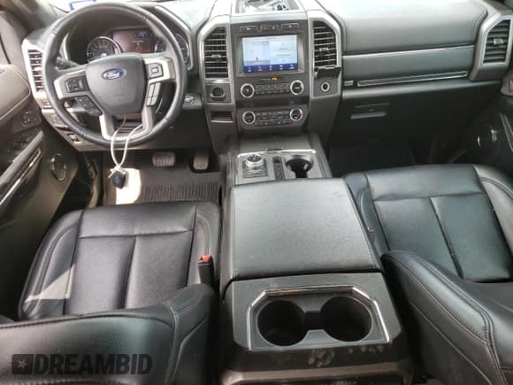 ✅ 2021 Ford Expedition Max XLT • VIN: 1FMJK1HT1MEA20779 • Lot: 56587175. Wystawiony na Copart z przebiegiem 77 456 mil. Bezpłatny archiwum sprzedaży aukcyjnych z USA i szczegółowy raport historii pojazdu na DreamBid. Zdjęcie 8.