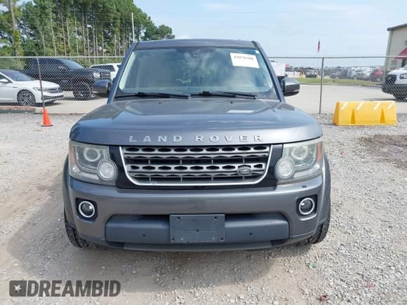 ✅ 2016 Land Rover LR4 HSE • VIN: SALAG2V68GA793988 • Lot: 42878308. Listed on IAAI with 142,738 mi. Free auction sales archive from the USA and detailed vehicle history report at DreamBid. Image 12.