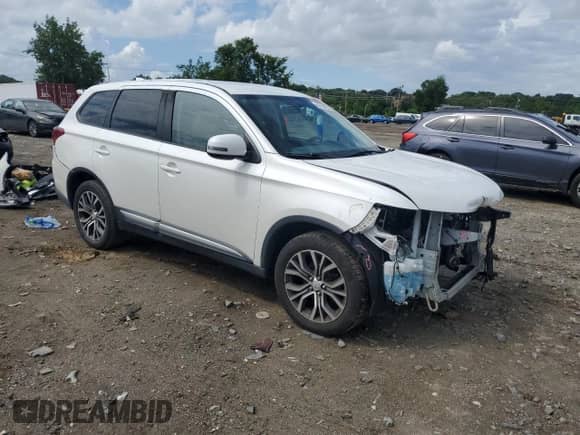 2017 Mitsubishi Outlander SE z VIN JA4AZ3A30HZ050404, wystawiony jako Copart lot #63756825 z przebiegiem 130 779 mil mil oraz Szkoda całkowita • Salvage title. Historia ofert i sprzedaży dostępna na DreamBid. Obrazek 4.