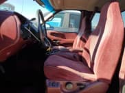 ✅ 1998 Ford F-150 XL • VIN: 1FTRX08L5WKB53102 • Лот: 68319604. Опубликован ранее на Copart с пробегом 117 685 миль. Бесплатный доступ к архиву аукционных продаж из США и подробный отчёт об истории автомобиля на DreamBid. Изображение 7.