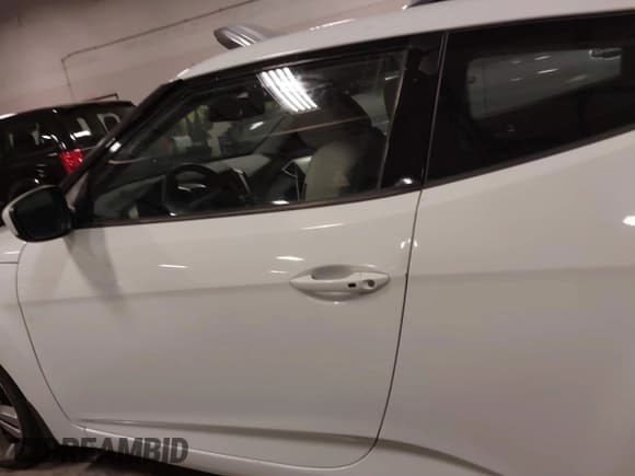 ✅ 2013 Hyundai Veloster w/Black Int • VIN: KMHTC6AD1DU109361 • Lot: 41101157. Wystawiony na IAAI z przebiegiem 119 386 mil. Bezpłatny archiwum sprzedaży aukcyjnych z USA i szczegółowy raport historii pojazdu na DreamBid. Zdjęcie 15.