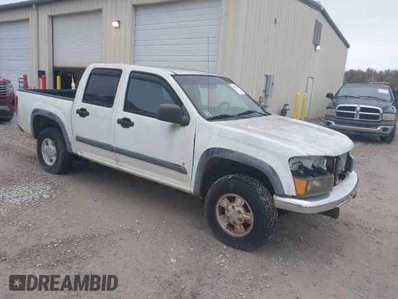 2008 Chevrolet Colorado 2LT z VIN 1GCDT13E888107638, wystawiony jako IAAI lot #43597422 z przebiegiem 218 064 mil mil oraz . Historia ofert i sprzedaży dostępna na DreamBid. Obrazek 1.