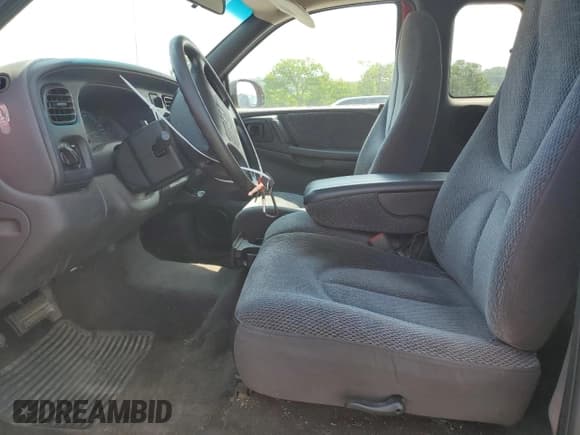 ✅ 1999 Dodge Dakota SLT • VIN: 1B7GL22X6XS243645 • Lot: 54258675. Wystawiony na Copart z przebiegiem 114 362 mil. Bezpłatny archiwum sprzedaży aukcyjnych z USA i szczegółowy raport historii pojazdu na DreamBid. Zdjęcie 7.