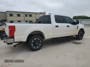 ✅ 2021 Ford F-250 XL • VIN: 1FT7W2A65MEC88246 • Lot: 54940745. Wystawiony na Copart z przebiegiem 105 506 mil. Bezpłatny archiwum sprzedaży aukcyjnych z USA i szczegółowy raport historii pojazdu na DreamBid. Zdjęcie 3.