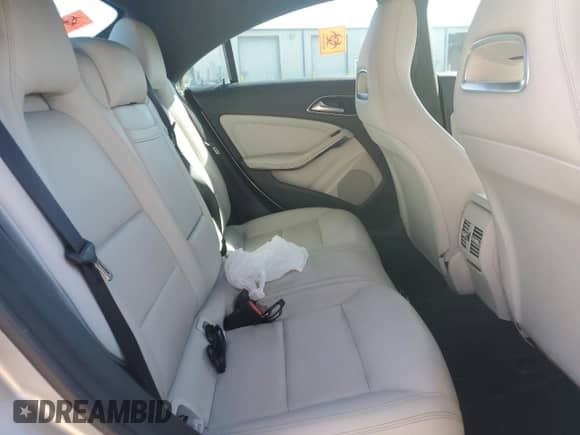 2015 Mercedes-Benz CLA 250 с VIN WDDSJ4EB0FN191749, выставлен на аукционе Copart как лот 84427565 с пробегом 120 473 миль миль и Чистый • Clean title. История ставок и продаж доступна на DreamBid. Изображение 10.