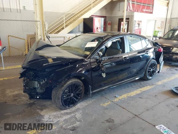 ✅ 2025 Toyota Camry LE • VIN: 4T1DBADK0SU030846 • Lot: 43271099. Listed on IAAI with 642 mi. Free auction sales archive from the USA and detailed vehicle history report at DreamBid. Image 2.