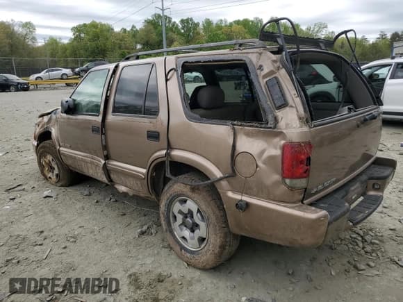✅ 2004 Chevrolet Blazer LS • VIN: 1GNDT13X64K168315 • Lot: 53249495. Wystawiony na Copart z przebiegiem 163 891 mil. Bezpłatny archiwum sprzedaży aukcyjnych z USA i szczegółowy raport historii pojazdu na DreamBid. Zdjęcie 2.