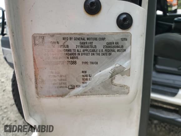 ✅ 2007 Chevrolet Silverado 2500HD LT1 • VIN: 1GCHK23D77F171388 • Лот: 86061895. Опубликован ранее на Copart с пробегом 233 635 миль. Бесплатный доступ к архиву аукционных продаж из США и подробный отчёт об истории автомобиля на DreamBid. Изображение 12.