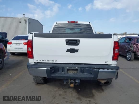 ✅ 2013 Chevrolet Silverado 2500HD LT • VIN: 1GC1KXCG2DF139002 • Lot: 41979888. Listed on IAAI with 198,634 mi. Free auction sales archive from the USA and detailed vehicle history report at DreamBid. Image 17.
