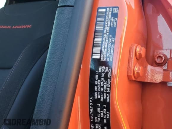 ✅ 2019 Jeep Renegade Trailhawk • VIN: ZACNJBC10KPJ94719 • Lot: 87364805. Wystawiony na Copart z przebiegiem 22 983 mil. Bezpłatny archiwum sprzedaży aukcyjnych z USA i szczegółowy raport historii pojazdu na DreamBid. Zdjęcie 13.