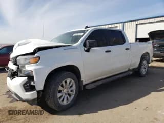 ✅ 2022 Chevrolet Silverado 1500 Custom • VIN: 3GCPYBEKXNG111610 • Lot: 44795955. Wystawiony na Copart z przebiegiem 39 147 mil. Bezpłatny archiwum sprzedaży aukcyjnych z USA i szczegółowy raport historii pojazdu na DreamBid. Zdjęcie 1.