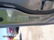 ✅ 2018 Jeep Compass Latitude • VIN: 3C4NJCBB7JT411001 • Lot: 42217514. Listed on IAAI with 140,744 mi. Free auction sales archive from the USA and detailed vehicle history report at DreamBid. Image 9.