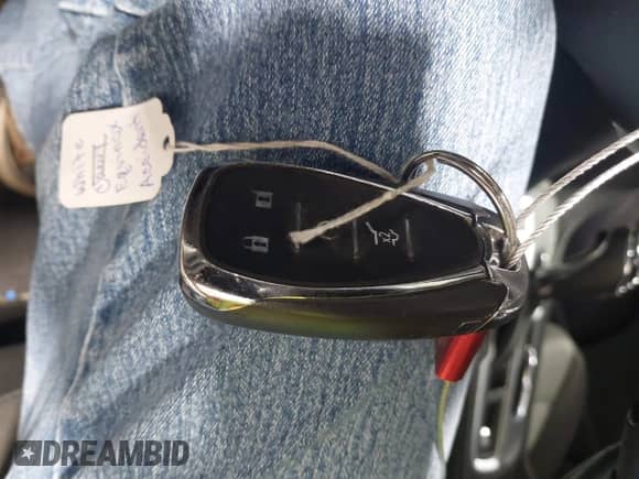 2018 Chevrolet Equinox LT with VIN 2GNAXSEV1J6238889, listed as a IAAI auction lot 43272942 with 98,674 mi miles and . Bid and sale history available at DreamBid. Image 11.