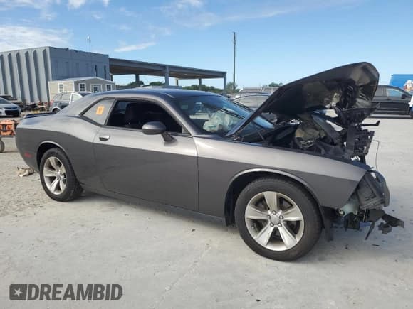 ✅ 2018 Dodge Challenger SXT • VIN: 2C3CDZAG0JH334743 • Lot: 92012645. Listed on Copart with 44,514 mi. Free auction sales archive from the USA and detailed vehicle history report at DreamBid. Image 4.
