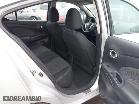 ✅ 2015 Nissan Versa S • VIN: 3N1CN7AP8FL829237 • Лот: 42973063. Опубликован ранее на IAAI с пробегом 119 923 миль. Бесплатный доступ к архиву аукционных продаж из США и подробный отчёт об истории автомобиля на DreamBid. Изображение 8.