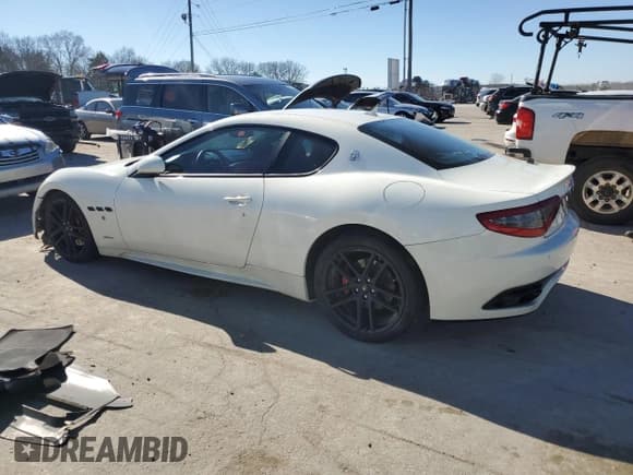 ✅ 2016 Maserati GranTurismo MC • VIN: ZAM45VLA0G0175813 • Lot: 39114524. Listed on Copart with 39,755 mi. Free auction sales archive from the USA and detailed vehicle history report at DreamBid. Image 2.