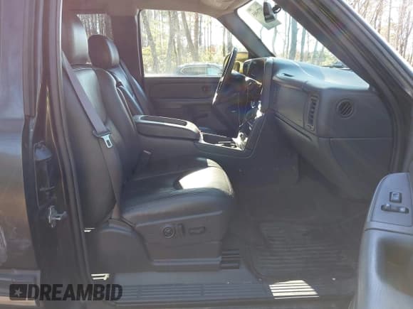 ✅ 2004 Chevrolet Silverado 1500 Z71 • VIN: 1GCEK19T84Z277645 • Lot: 43776985. Listed on IAAI with 174,438 mi. Free auction sales archive from the USA and detailed vehicle history report at DreamBid. Image 5.